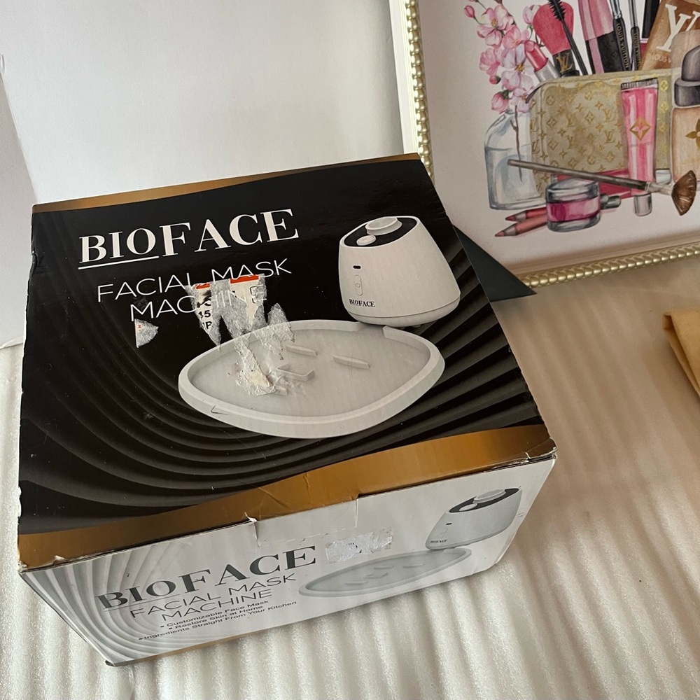 NIB Bioface Facial Mask Machine Skin Care Facials